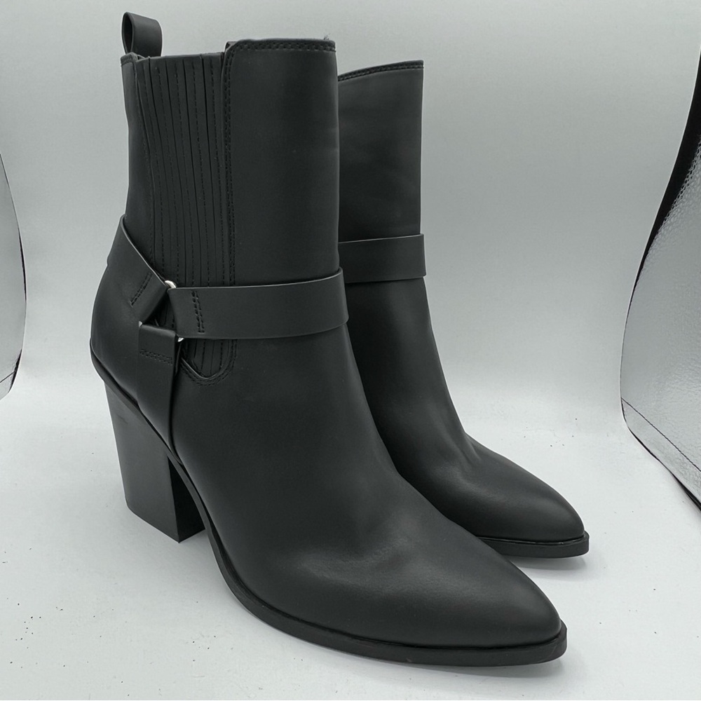 NEW Dolce Vita Nilano Black Vegan Leather Harness‎ Heeled Boots Women’s Size 10